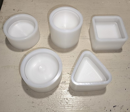 Формочка для мыла, бомбочек или сухого шампуня «треугольник» Формочка для мыла, бомбочек или сухого шампуня «треугольник»